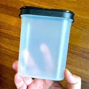 FREE ADD-ON WITH ANY PURCHASE Tupperware Spice Shaker - larger size
